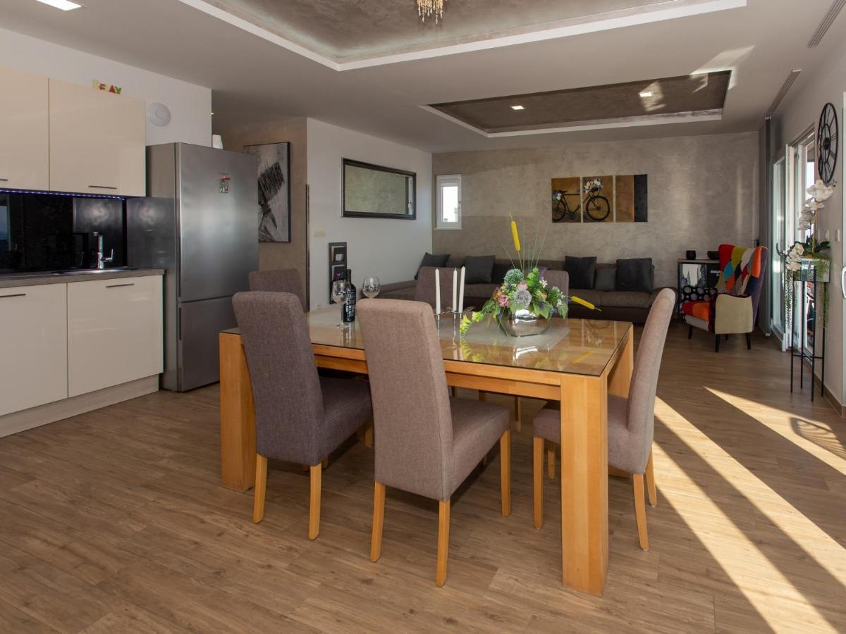 Apartments Aqua Trogir Eksteriør bilde